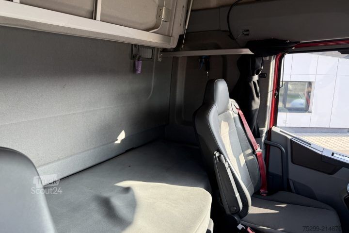 Valníkový nákladní automobil s plachtou Renault T460 4x2 Plane/HB / Swiss-Vehicle