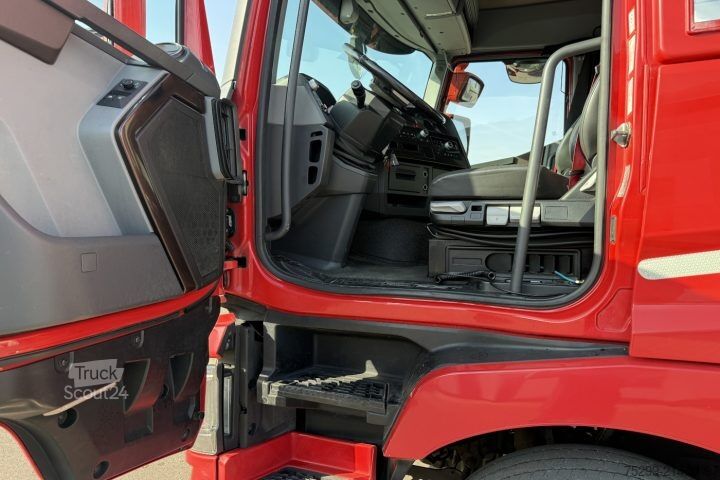 Valníkový nákladní automobil s plachtou Renault T460 4x2 Plane/HB / Swiss-Vehicle