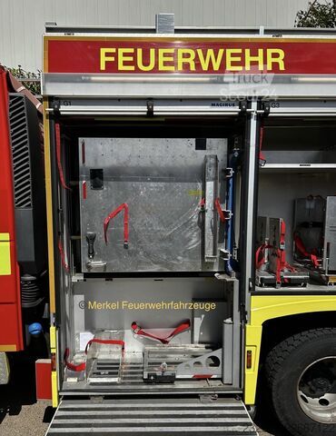 Véhicule de lutte contre l'incendie HLF 20 Iveco 160 E 300 FEUERWEHR