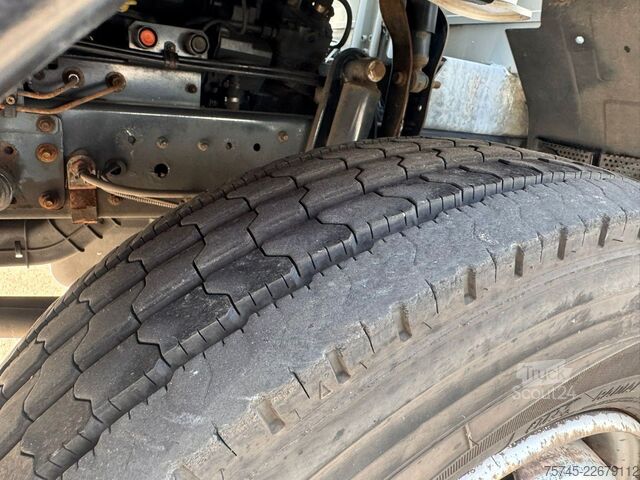 Gardinsidad skåpbil IVECO EURO CARGO 75E18 *  * EDSCHA * 2,85 M HOCH