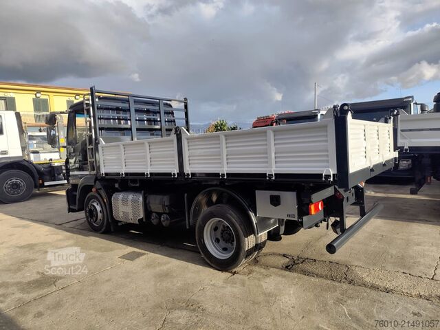 Camion-benne tricar Iveco EuroCargo 120-190