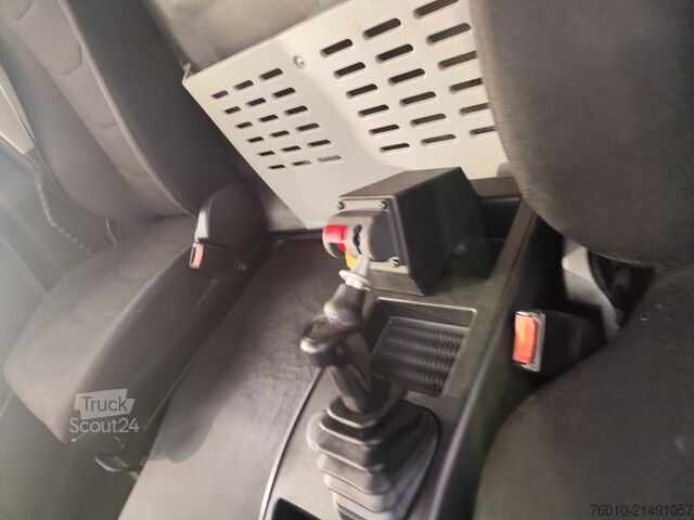 Camion-benne tricar Iveco EuroCargo 120-190