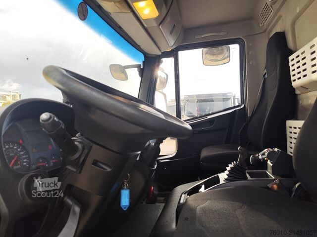 Camion-benne tricar Iveco EuroCargo 120-190