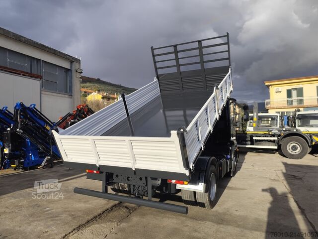 Camion-benne tricar Iveco EuroCargo 120-190