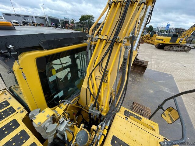 Lánctalpas kotrógép Komatsu PC240NLC-10