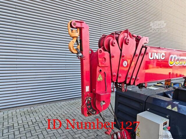 Mobiele kraan Unic URW 506 CDME Radio Remote 338 Hours 0.5 T Jip!