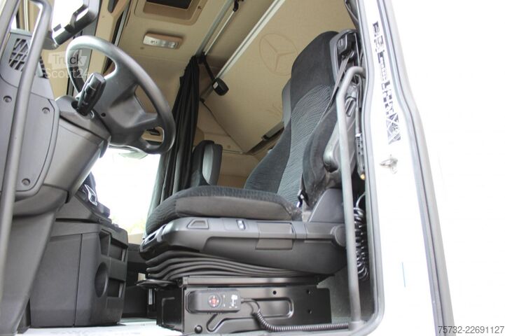 Standaard trekker Mercedes-Benz Actros 1848 MP5 Big Space Retarder MirrorCam