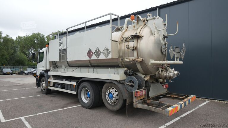 Zuigvoertuig Mercedes-Benz AXOR 2728 6x2 vacuum suck and pressure tank 206...