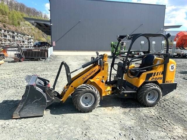 Lader Schäffer 2428 SLT