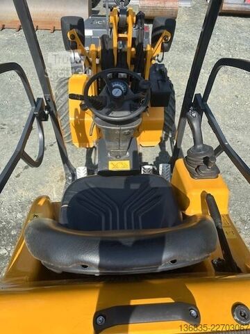 Lader Schäffer 2428 SLT