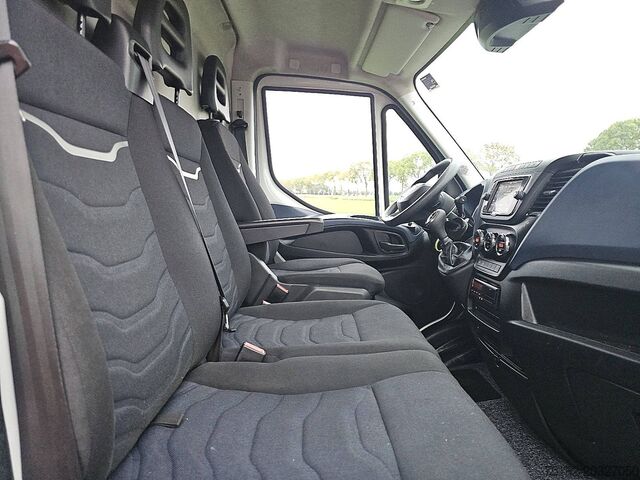 Hochdachkombi IVECO DAILY 50C18 L2H3 3.0Ltr Automaat