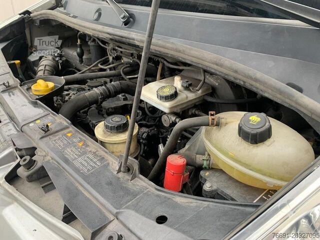 Ponyvával szerelt furgon Renault Master 35 Gemellato - Centinato con Telo