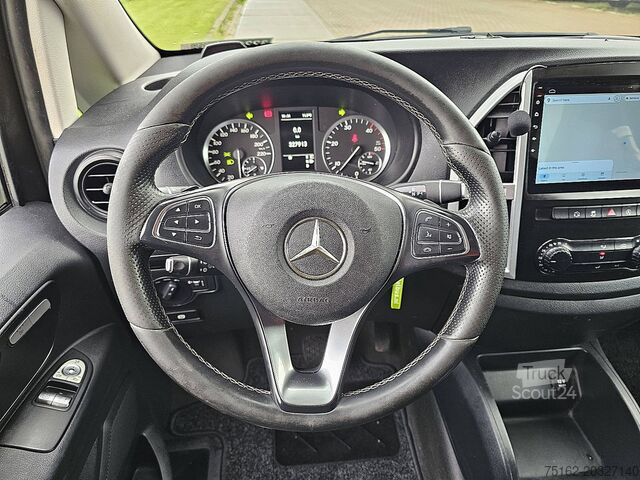 Stasjonsvogn med høyt tak MERCEDES-BENZ VITO
