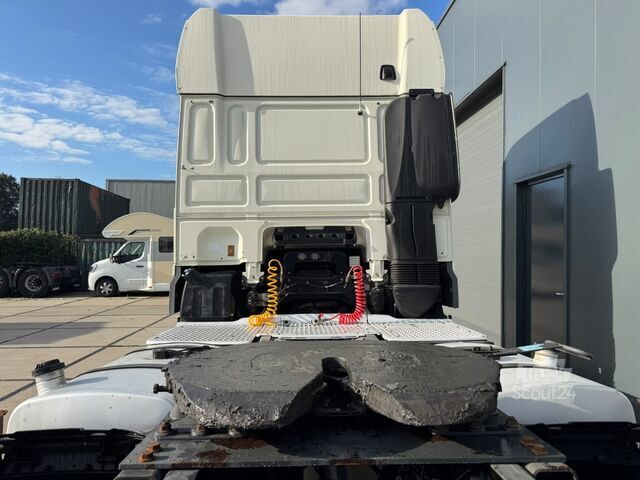 Standard-SZM DAF XF 460 SSC / Retarder / 2 Tanks / Roof Klima / ...
