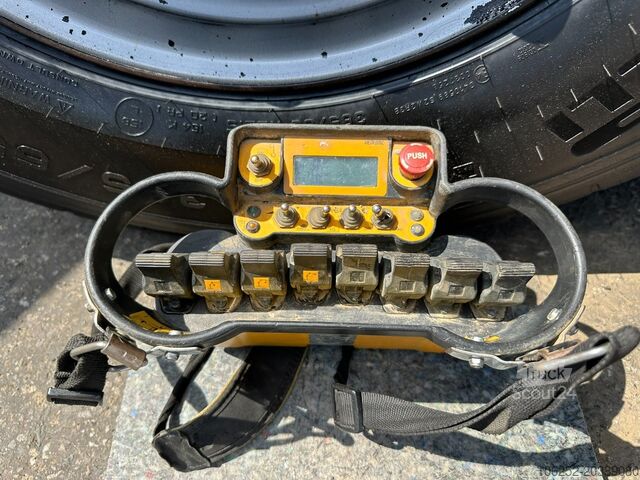 Kraanwagen Volvo FMX 330 8x4 TRIDEM + CRANE EFFER 265 / 6S - PLA...