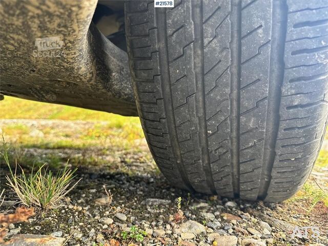 Korkeakattoinen farmari Mercedes-Benz Vito