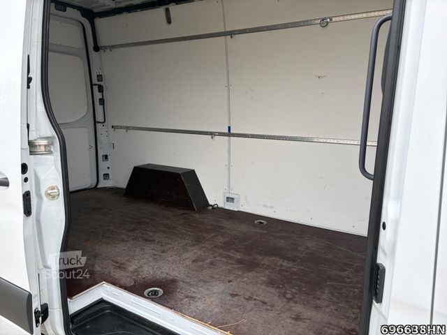 Magas tetős furgon MERCEDES-BENZ Sprinter 317 CDI L2H2*MBUX*Klima*Kamera*Tempomat