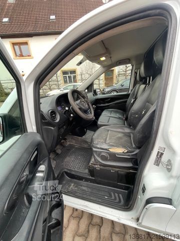 شاحنة بانل MERCEDES-BENZ Vito 116 L2 Klima 3-Sitze AHK 8-fach bereift