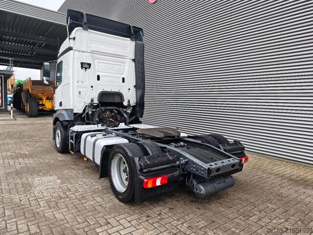 Volume SCM Mercedes-Benz Actros 1843 4x2 Mega!