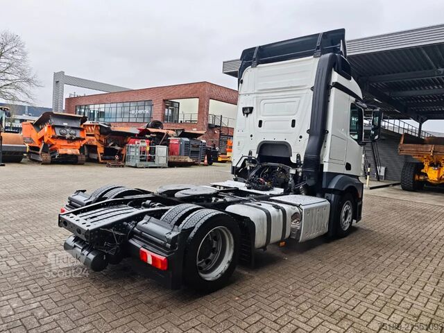 Volume SCM Mercedes-Benz Actros 1843 4x2 Mega!