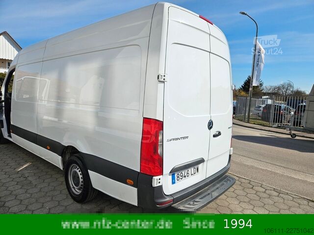 Dubă cu acoperiș înalt MERCEDES-BENZ Sprinter III 319 CDI V6 RWD L4/H2 KLIMA/Schwings