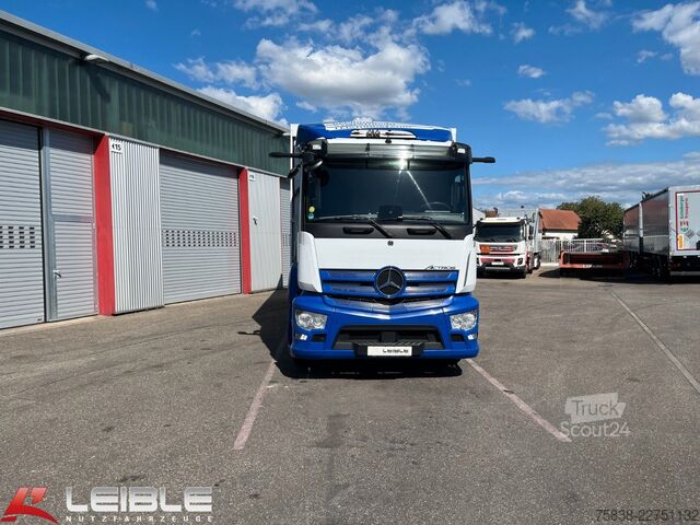 Skříňový nákladní automobil MERCEDES-BENZ Actros 1835 Zikun Schwenkwand Koffer