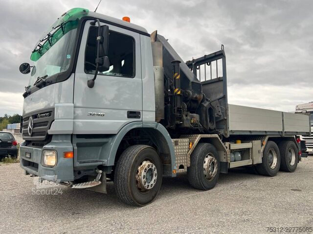 Tovornjak s ploščadjo Mercedes-Benz Actros 3246  AHK MP2 Retarder Hiab 422 EP-5 Fernb