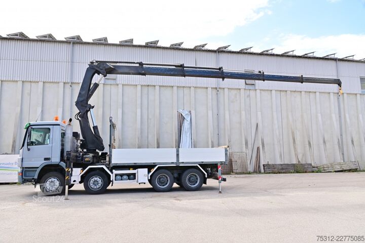 Tovornjak s ploščadjo Mercedes-Benz Actros 3246  AHK MP2 Retarder Hiab 422 EP-5 Fernb