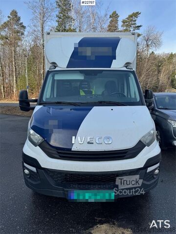 Kovček Iveco 35S16 Box truck w/ side door and lift