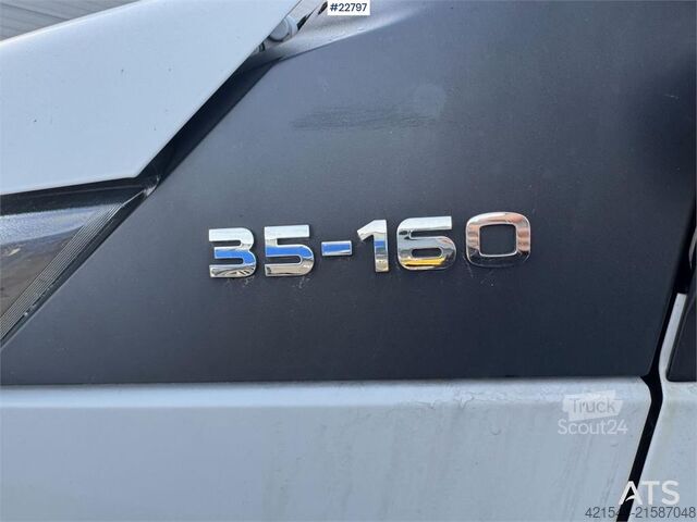 Kovček Iveco 35S16 Box truck w/ side door and lift