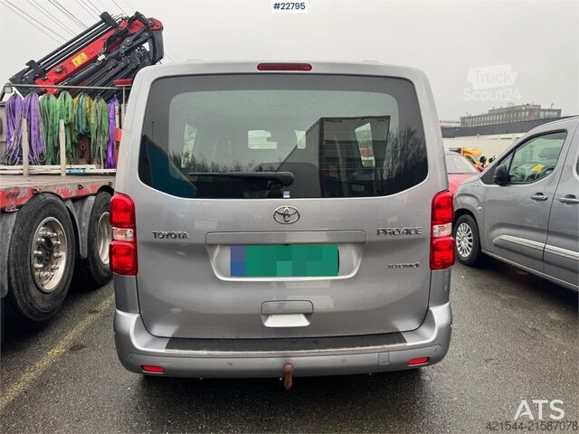 Karavan z visoko streho Toyota Proace Van – 2 Sets of Tires