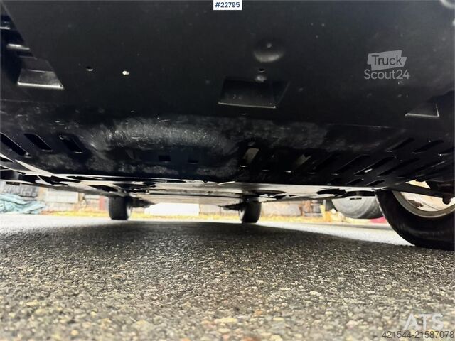 Karavan z visoko streho Toyota Proace Van – 2 Sets of Tires