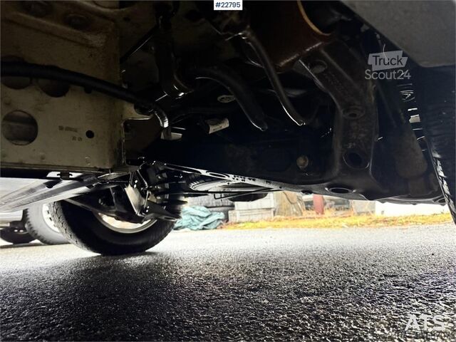 Karavan z visoko streho Toyota Proace Van – 2 Sets of Tires