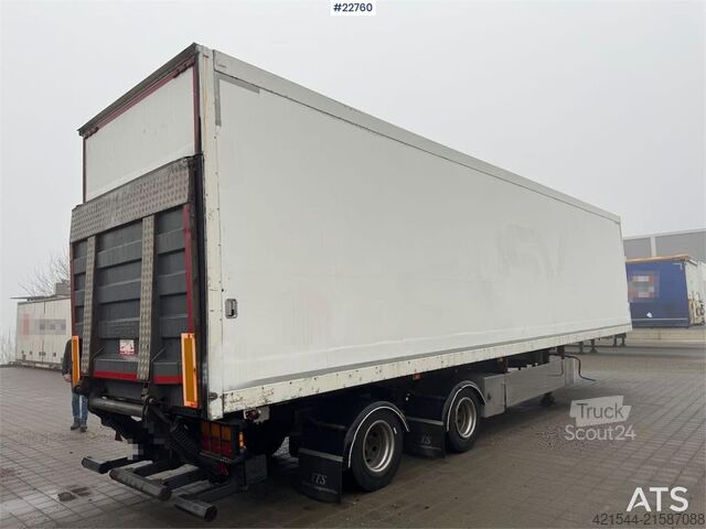 Kovček Ekeri box semi-trailer with full side opening and tail l