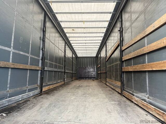 Sliding tarpaulins Krone Curtainsider / Planenauflieger / Gardin