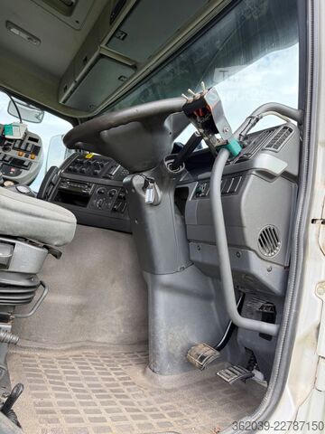 Varredora de rua VOLVO FM 9 4X2 KEHRMASCHINE