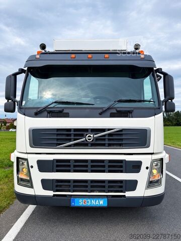Varredora de rua VOLVO FM 9 4X2 KEHRMASCHINE