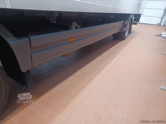 Dėžinis sunkvežimis Mercedes-Benz Atego 1318 L