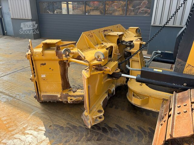 Nivelleringsmaskin Caterpillar D4 LGP 15A (D6K / D6K2)