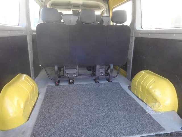 Minibus RENAULT Master dCi 170 9-Sitzer Klima AHK EU6
