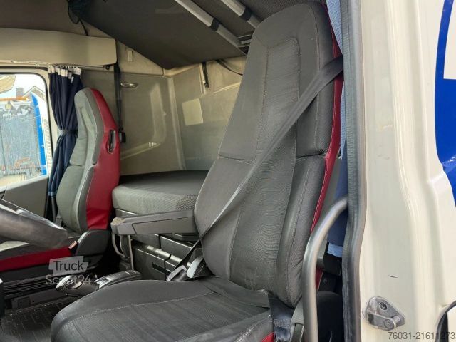 Standard tractor unit VOLVO FH 13.500 4X2 Spring/Air Globetrotter XL Full sp