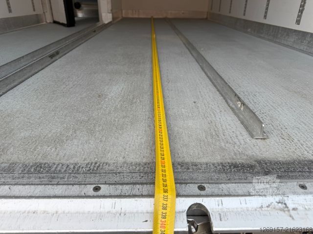 Kylskåpsbil MERCEDES-BENZ Sprinter 311 CDI Kühlkoffer bis -28 °C L2 RWD