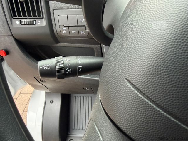 Box van OPEL Movano Koffer Ladebordwand 3,5t L3