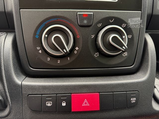 Box van OPEL Movano Koffer Ladebordwand 3,5t L3