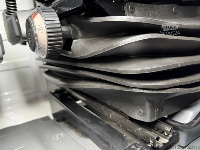 Box van OPEL Movano Koffer Ladebordwand 3,5t L3