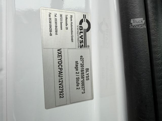 Box van OPEL Movano Koffer Ladebordwand 3,5t L3