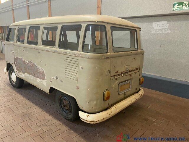 Minibus Volkswagen Bus mit Scheiben Restaurierungsobjekt Verzollt