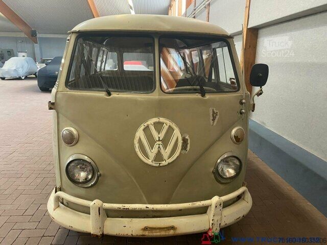 Minibus Volkswagen Bus mit Scheiben Restaurierungsobjekt Verzollt