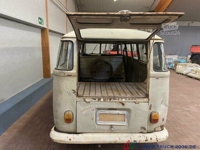 Minibus Volkswagen Bus mit Scheiben Restaurierungsobjekt Verzollt