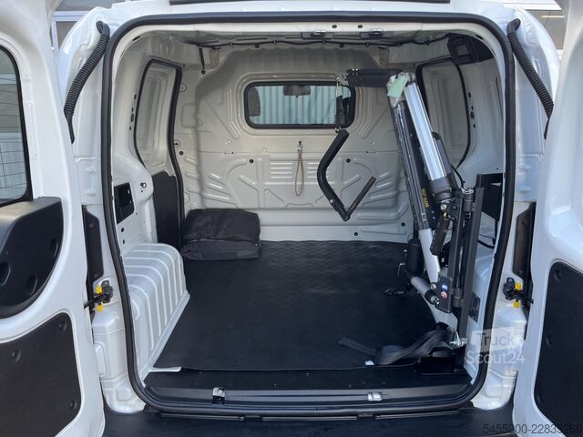 Augsta jumta universālis Peugeot Bipper 1.3 BlueHDi XT Profit + 35.000km NAP Aut...